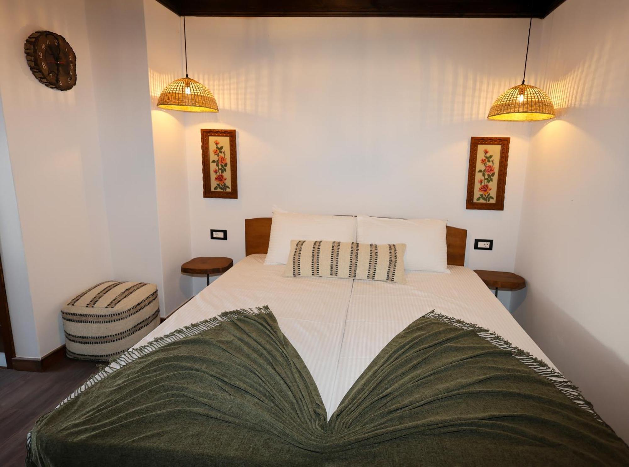 Ador Boutique Hotel Берат Экстерьер фото