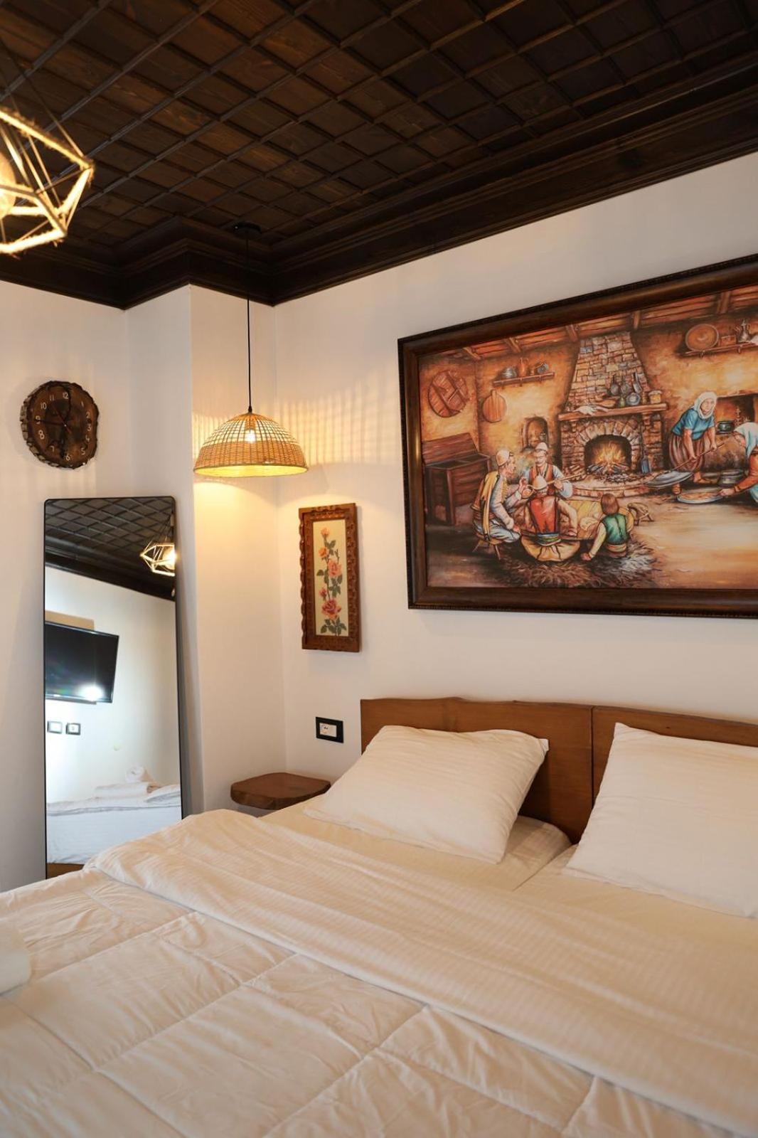 Ador Boutique Hotel Берат Экстерьер фото